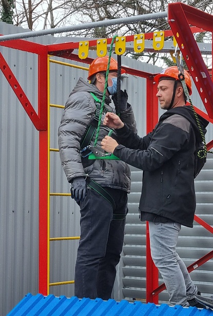 г. Краснодар. ГК "АТОН-ЮГ" используют при обучении сертифицированный верхолазный полигон "АЛЬПИНИСТ" г. Краснодар. ГК "АТОН-ЮГ" используют при обучении сертифицированный верхолазный полигон "АЛЬПИНИСТ"